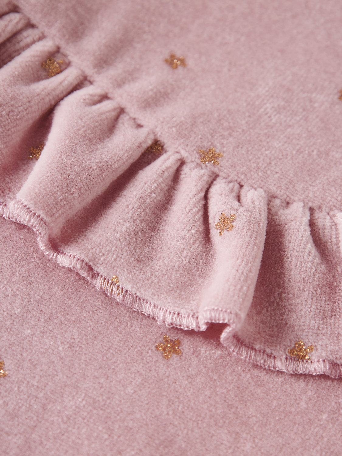 model_shot-front_full